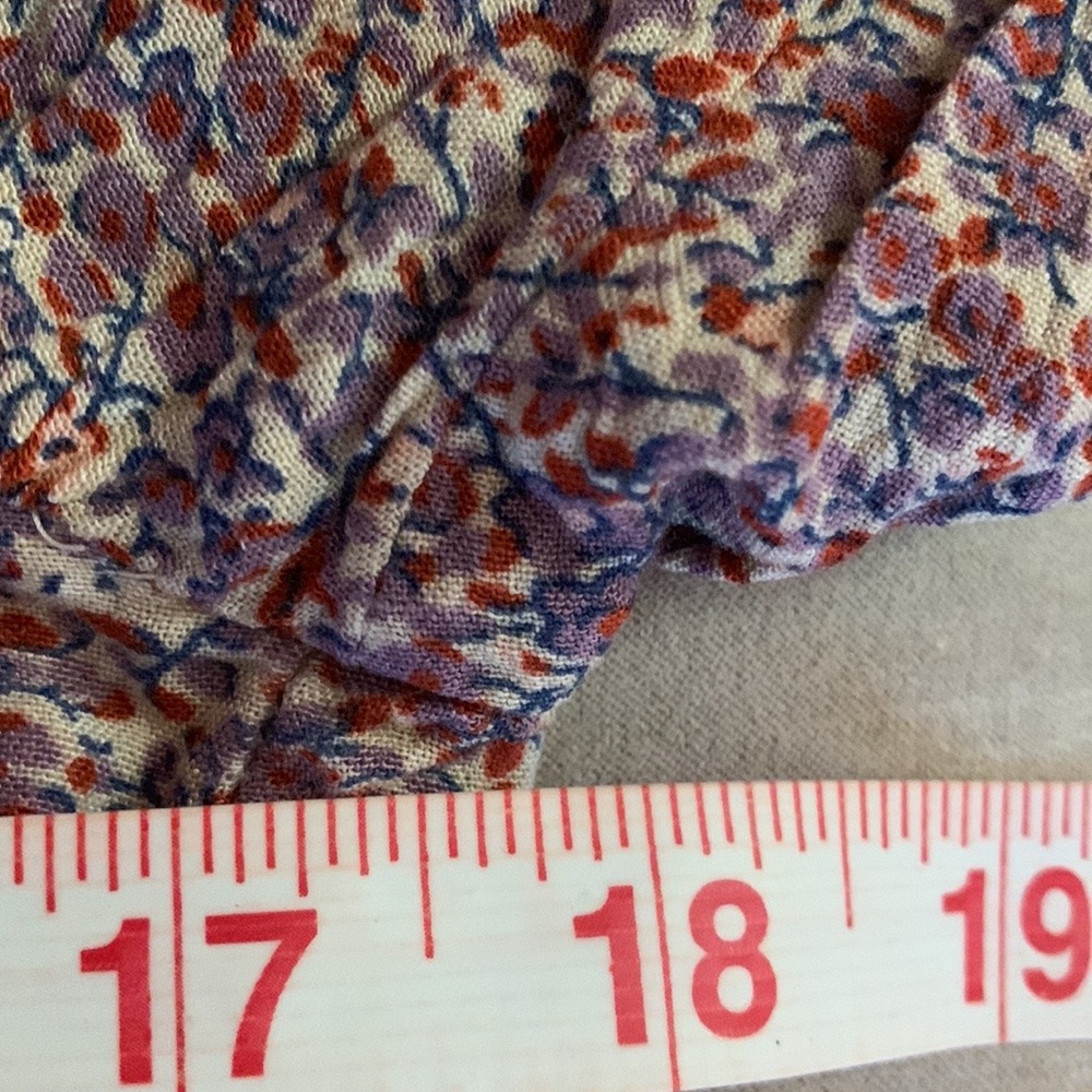 AMERICAN EAGLE Outfitters Smocked Floral‎ Peplum Sleeve Crop Top Blouse V… - Picture 8 of 8